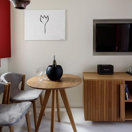 Potnia Theron Suites Akrotiri  Bagian luar foto