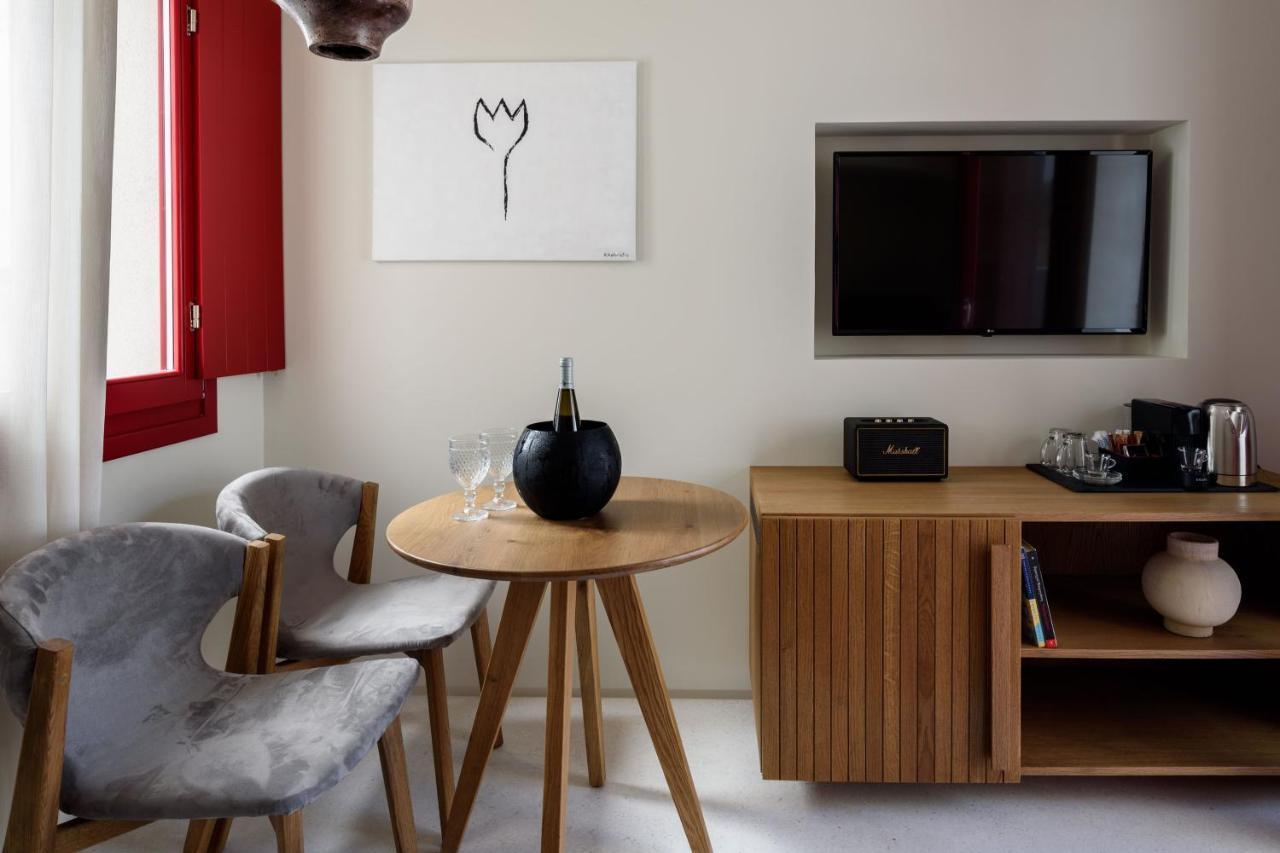 Potnia Theron Suites Akrotiri  Bagian luar foto