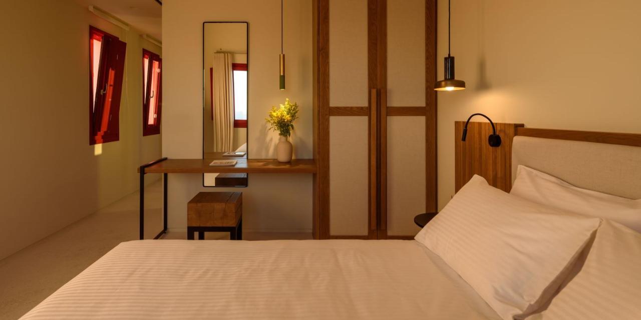 Potnia Theron Suites Akrotiri  Bagian luar foto